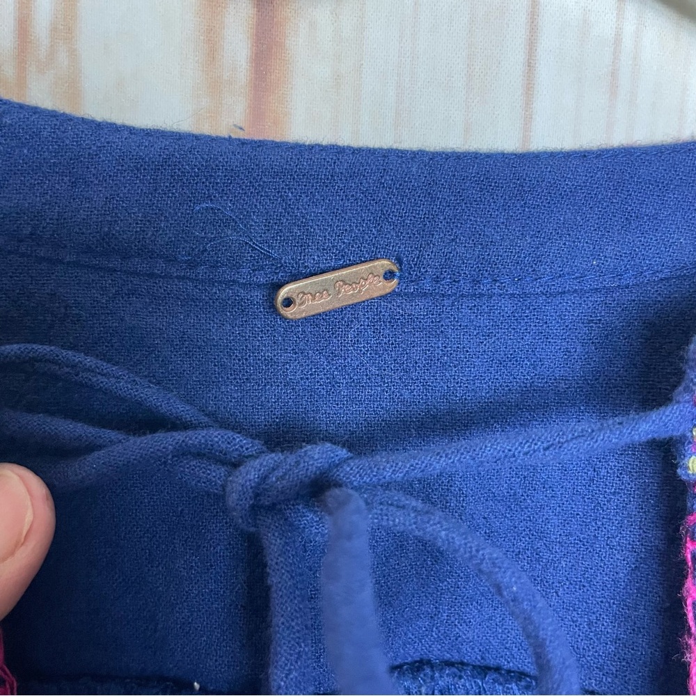 Free People Navy and Pink Embroidered Cropped Blouse (S/M) - Picture 10 of 11